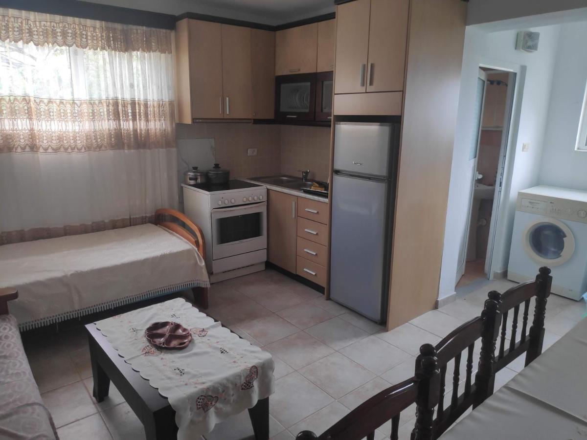 Zani Apartment Sarandë Exterior foto